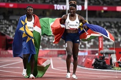 Hai cô gái “mang dòng máu đàn ông” thống trị đường chạy 200m U20 thế giới