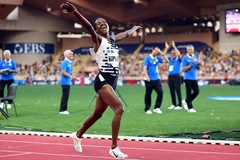 Cô gái Kenya phá kỷ lục thế giới chạy 1 dặm tại Monaco