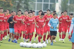 ĐT Việt Nam điều chỉnh kế hoạch, U23 đi nước ngoài tập huấn