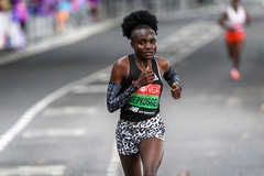 Kỷ lục gia thế giới bị “hạ bệ” tại London Marathon 2021