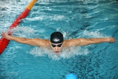 Chàng trai 2004 phá hai kỷ lục quốc gia trẻ tại giải bơi các nhóm tuổi 2022
