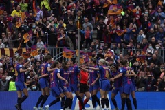 Bóng đá nữ Barcelona lại lập kỷ lục thế giới mới ở Champions League