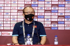 "Hủy diệt" Indonesia 4-0, thầy Park cảnh báo học trò không say men chiến thắng