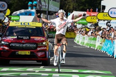 Cua-rơ Luxembourg độc diễn 60km cuối, ôm trọn chiến thắng chặng 9 Tour de France 2022
