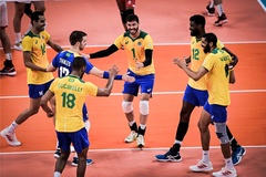 Ứng viên vô địch bóng chuyền nam - Brazil có chiến thắng dễ dàng
