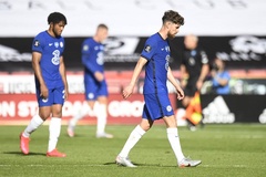 CĐV Chelsea trút giận vào cầu thủ “vô dụng” sau trận thua đậm