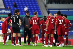 CĐV Liverpool phản ứng khi Klopp không đưa Salah vào sân 
