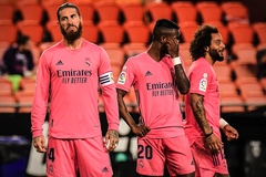 Real Madrid thảm bại khi hứng chịu hat-trick phạt đền kỳ lạ