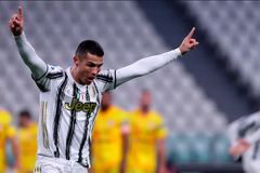 Ronaldo đoạt giải xuất sắc nhất Serie A nhờ hiệu suất “khủng”