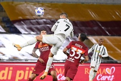 Ronaldo bật cao bao nhiêu khi đánh đầu ghi bàn trước Roma?