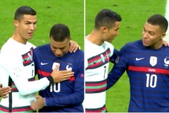 Ronaldo và Mbappe gây tò mò về cuộc nói chuyện trên sân