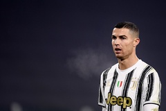 Ronaldo phản ứng gay gắt sau thất bại nặng nề của Juventus 
