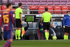 Barca “sôi máu” về thống kê phạt đền từ VAR sau trận thua Real