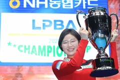 Cơ thủ billiard xinh đẹp Hàn Quốc Mi-rae Lee vô địch giải thứ 3 của PBA