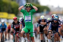 Cavendish uy hiếp kỷ lục đua xe đạp của Merckx tại Tour de France