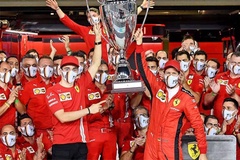Vettel chính thức chia tay Ferrari: Đọng lại mãi một bài ca và chiếc cúp từ trên trời rơi xuống