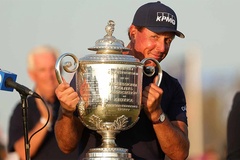 Golf đúng là môn "đại gia": Điểm qua tiền thưởng "khủng" của Phil Mickelson và tổng tiền thưởng của PGA Championship!