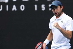 Aslan Karatsev - "kẻ diệt khổng lồ" ở giải tennis Australian Open 2021 là tay vợt như thế nào?