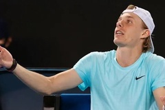 Sao tennis Shapovalov phải nhịn tiểu để vượt qua vòng đầu Australian Open