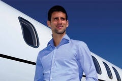 Soi xem máy bay riêng của sao tennis Djokovic có gì lạ