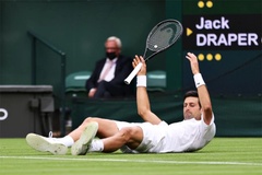 Kết quả tennis Wimbledon mới nhất: Tsitsipas thua sốc, Djokovic mất set!