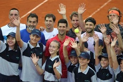 Lần lượt 2 sao tennis nhiễm virus: Djokovic ngông cuồng biến giải Adria Tour thành đại tiệc cho COVID-19