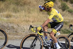 Kết quả vòng 5 đua xe đạp Tour de France: Alaphilippe uống miếng nước, mất áo vàng!