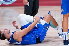 Luka Doncic lật cổ chân, cố gắng trở lại sân nhưng không thể tiếp tục thi đấu