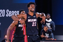 Jimmy Butler bật chế độ Playoffs, Miami Heat "cướp" Game 1 từ tay Milwaukee