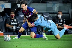 Messi buộc đối thủ phải chơi bóng bầu dục để ngăn cản