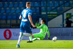Filip Nguyễn “tự bắn chân mình” ở cuộc đua dự Champions League