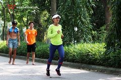 “Đội nắng” tập giữa hè, HCĐ SEA Games 30 Hồng Lệ quyết tâm giữ ngôi Tiền Phong Marathon 2020