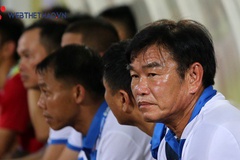 HLV Phan Thanh Hùng khen ngợi cầu thủ ghi bàn vào lưới Than Quảng Ninh