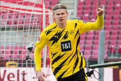 Haaland lập cú đúp vẫn nổi trận lôi đình với Dortmund