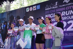 Rạo rực không khí trước giờ đua Ho Chi Minh City Night Run Thang Loi Group 2022