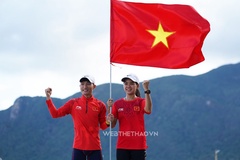 Rực đỏ sắc cờ Tổ quốc trên đường chạy marathon Côn Đảo