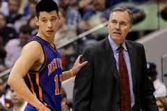 Jeremy Lin và cuộc điện thoại của HLV Mike D'Antoni đưa anh trở thành hiện tượng số một NBA