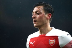 Unai Emery ra điều kiện để Mesut Ozil trở lại đội hình Arsenal