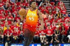 Khó tin khi "siêu tân binh" Donovan Mitchell ngày nào lại đang dứt điểm cận rổ tệ nhất NBA