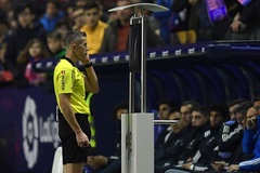Sự thật khó tin ở trận gặp Real Madrid khi phòng công nghệ VAR... trống trơn