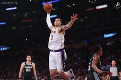 Video Los Angeles Lakers 111-106 Sacramento Kings (NBA ngày 25/3)