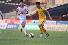 HLV Nam Định chỉ ra yếu tố giúp đội nhà cầm hòa ngay trên sân SLNA 