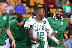 Sau NBA Playoffs, Terry Rozier "chặt chém" Boston Celtics không thương tiếc về Kyrie Irving và Gordon Hayward