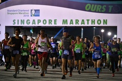 Standard Chartered Singapore Marathon lần đầu tổ chức vào ban đêm