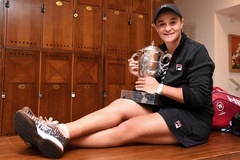 Tân vô địch Roland Garros Ashleigh Barty bị tiền bối đại gia dìm hết cỡ