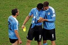 Suarez sút hỏng penalty sau 3 năm, Uruguay ôm hận và những điểm nhấn từ trận gặp Peru