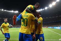 Firmino đóng vai trò kép, Gabriel Jesus giải cơn khát và những điểm nhấn từ trận Brazil vs Argentina