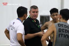 “Đột nhập” một buổi tập của ĐT bóng rổ U18 Việt Nam, những cái tên chuẩn bị tham dự Đại hội Thể thao học sinh Đông Nam Á tại Indonesia