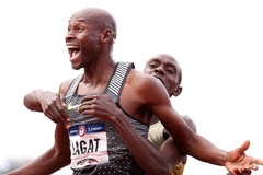 ‘Cựu binh’ chạy trung bình Olympic lập kỷ lục marathon Mỹ ở tuổi 44