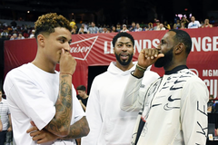 LeBron James sẽ là PG mới của LA Lakers, nhưng chẳng phải "King James" đó giờ vẫn là PG hay sao?